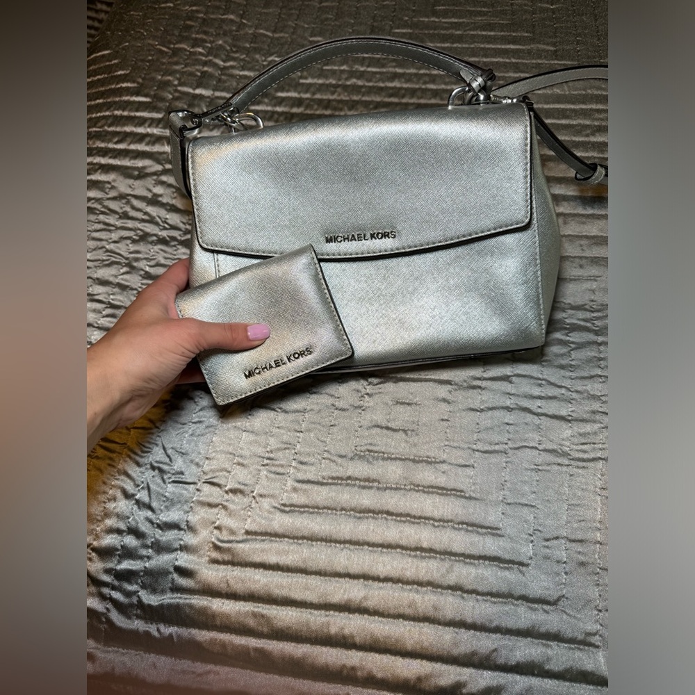 Michael Kors Medium Shimmer Satchel with matching wallet